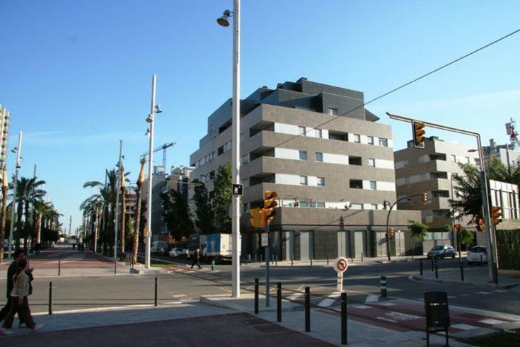 Forum Beach Sant Adria de Besos Exterior photo